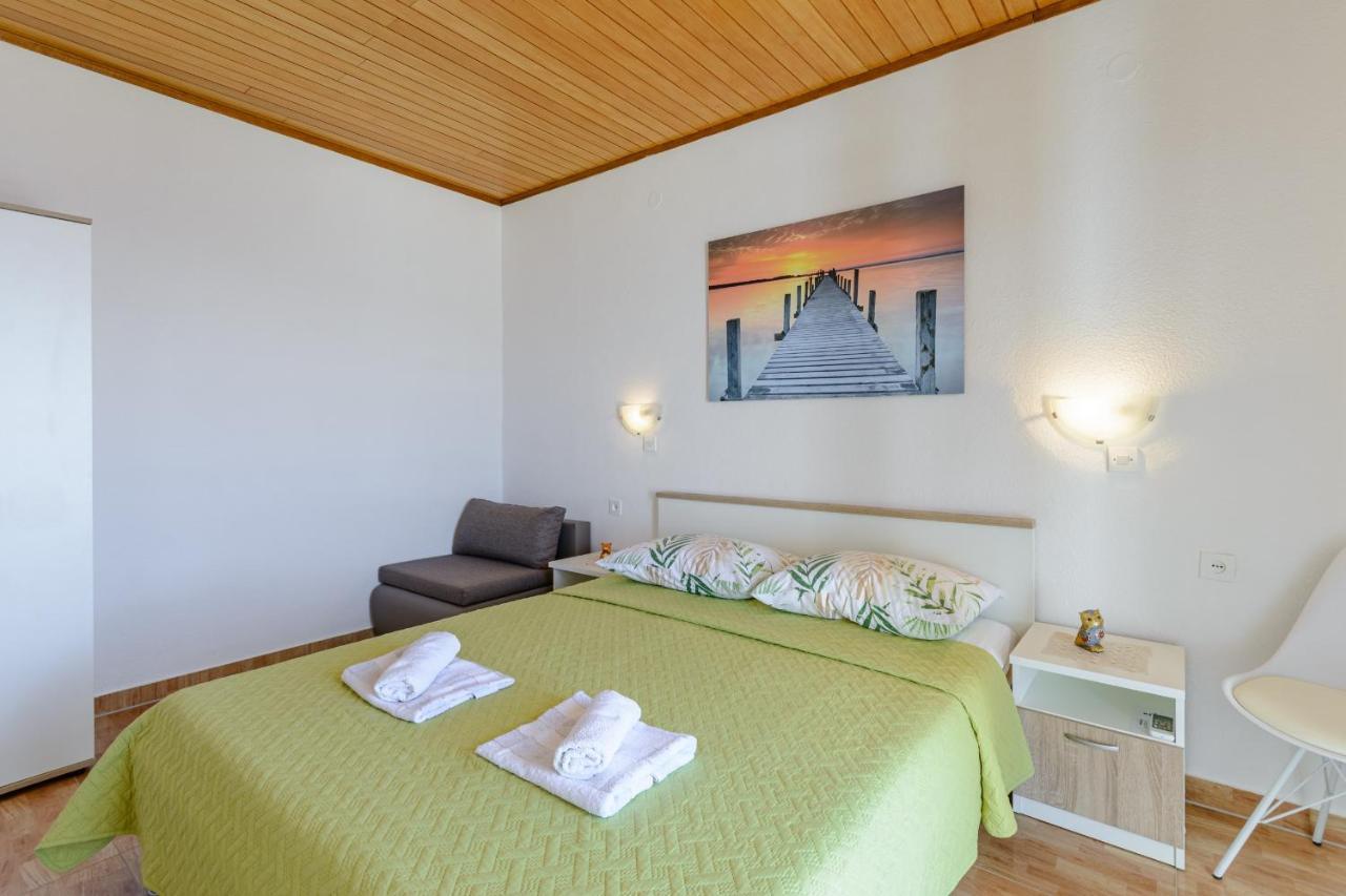 Rooms Sani Brela Εξωτερικό φωτογραφία